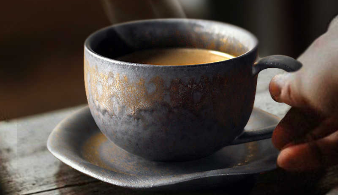 «Выпить горькую чашу»: почему не надо пить из чужой чашки
